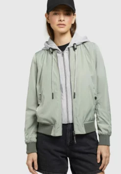 Khujo Persee - Chaqueta Fina - Blassgrün -Khujo Ventas 6968f2090b174084a1c4e57bca3d756e scaled