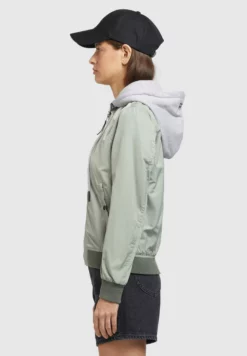 Khujo Persee - Chaqueta Fina - Blassgrün -Khujo Ventas 9160ef894b0d41e39540ed3c5d336424 scaled