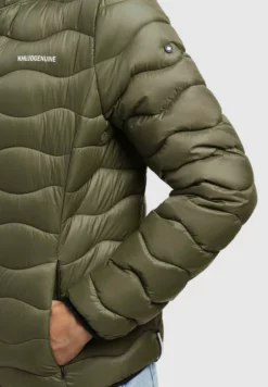 Khujo Eleni - Chaqueta De Entretiempo - Olivgrün -Khujo Ventas ad2c14a35b684ec7ab223823b9b919e8 scaled